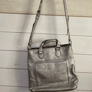 "Silver Elegance: The Frye Leather Purse A Timeless Blend of Style and Function
